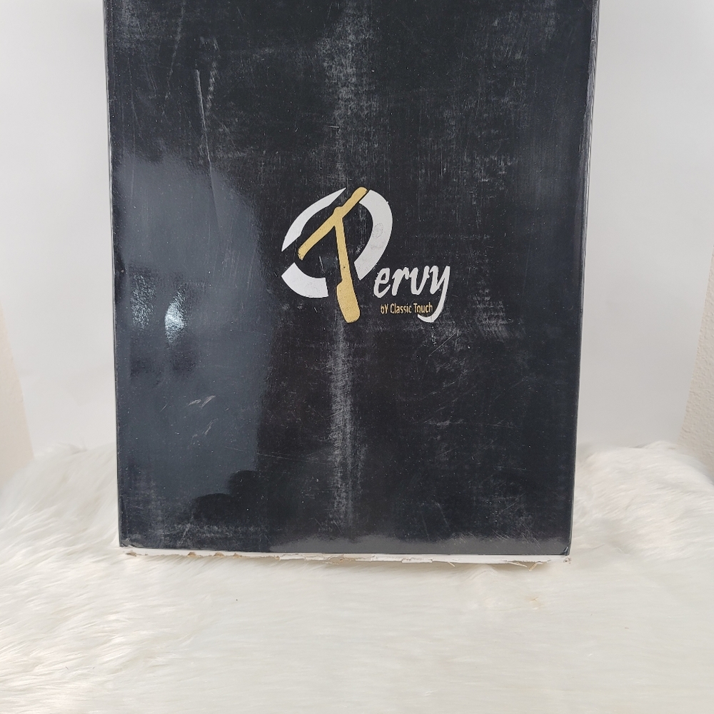 Classic Touch Marble Challah Tray with Wooden Design Handles - Picture 2 of 2